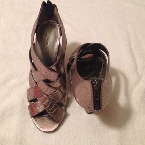 Sexy strap leather heals