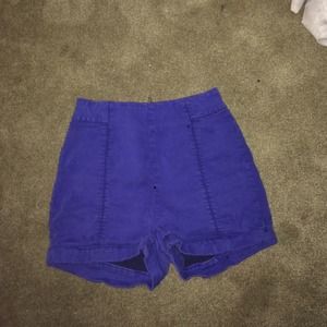 Blue highwaisted shorts