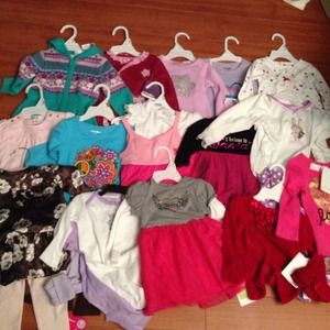 Brand-new long sleeve tops for a toddler girl