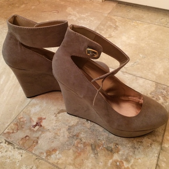 Taupe 6 inch Wedges.