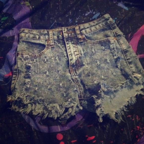 Pants - High waisted shorts