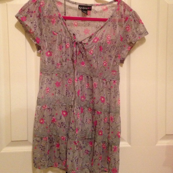 floral blouse