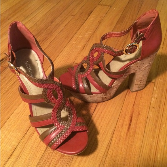 cork platforms; red brown; woven straps; gold