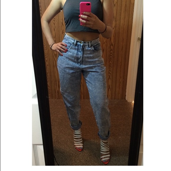 SOLD!! Vintage high waisted boyfriend acid wash