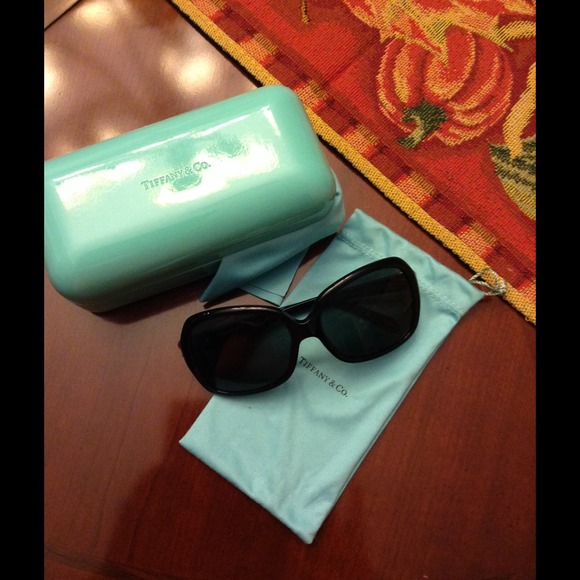 Tiffany & Co. Accessories - Tiffany & Co Sunglasses