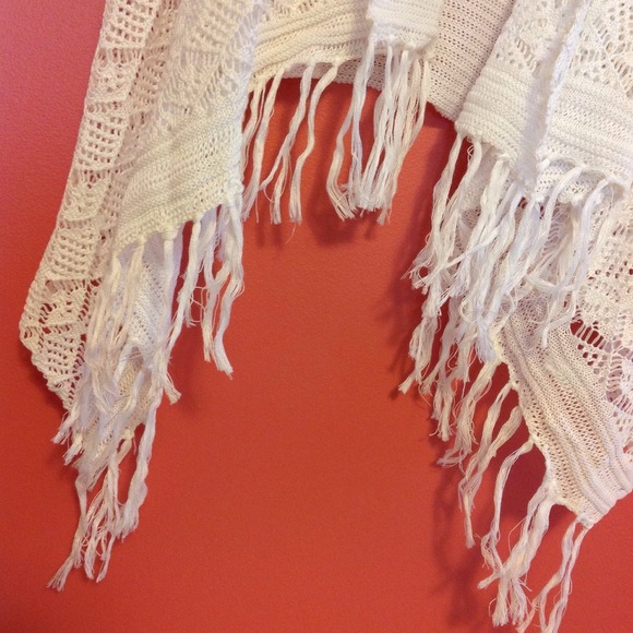 ❌SOLD❌ boho cardigan fringed sweater vest - Picture 2 of 4