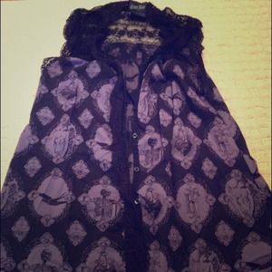 💕 Cute Gothic Skull Button Down Shirt with Lace!