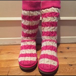 Pink and white stripped knitted uggs