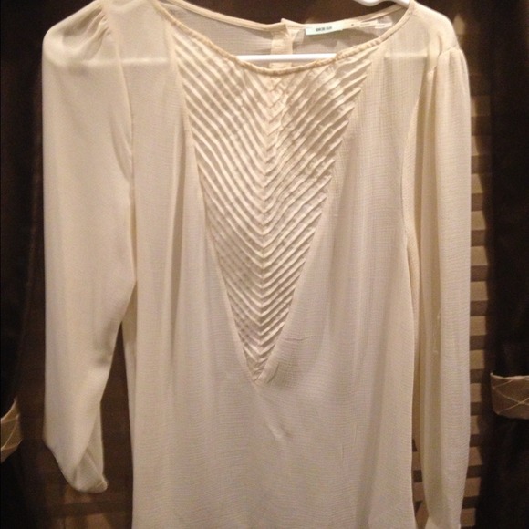 ❌SOLD❌ivory chiffon top