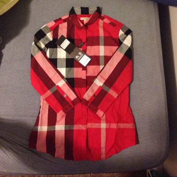 NEW MARKDOWN!!! Women's Burberry shirt