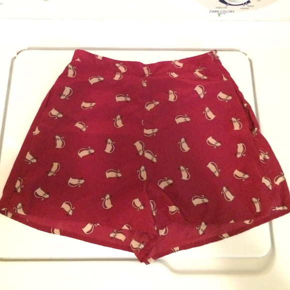 Silk loose shorts