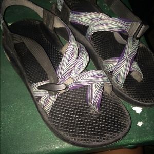 chacos!
