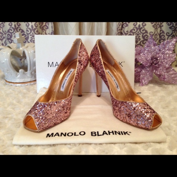 Sold 💋💋💋100% Authentic Manolo Blahnik 39.5