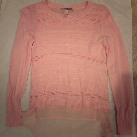 Pink sweater - Picture 1 of 4