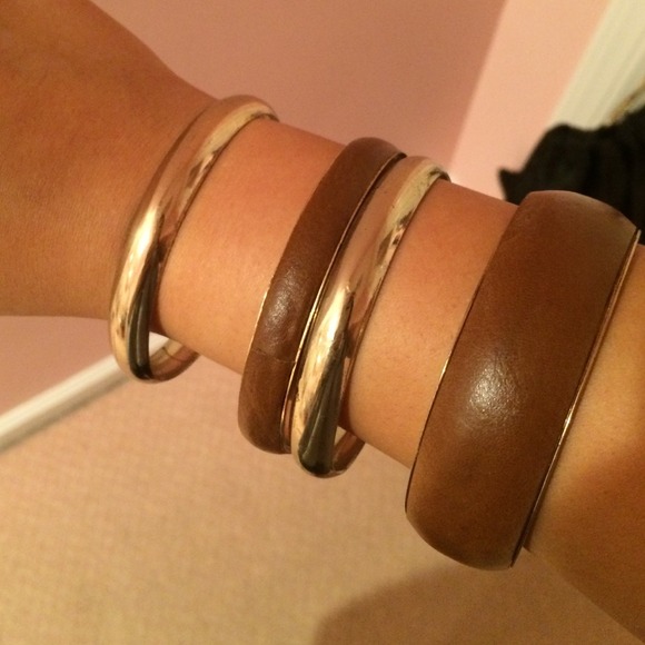 Braclets