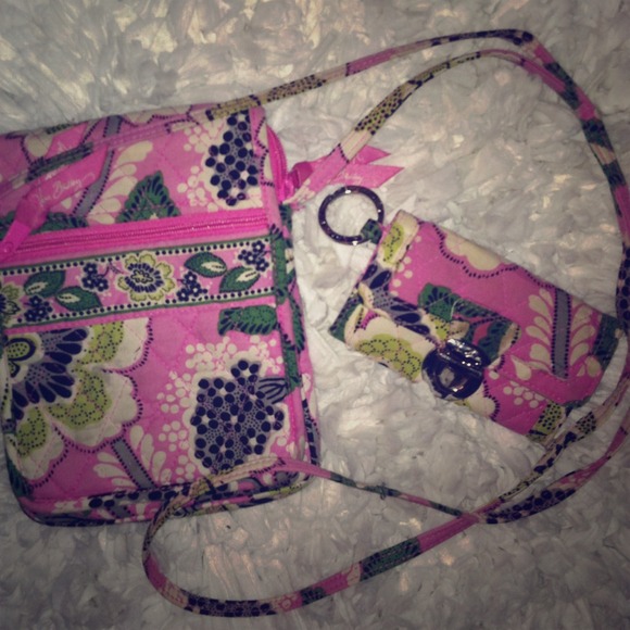 Flash sale!Vera Bradley Crossbody and wallet