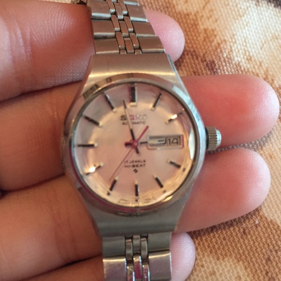 Watch - Picture 3 of 3