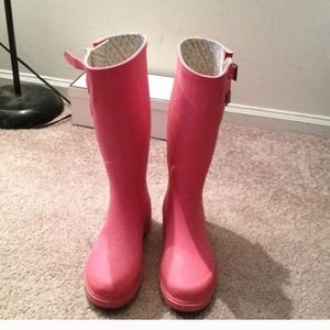 Pink rain boot