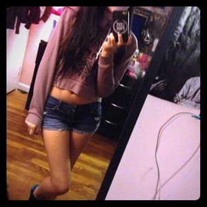 Cropped obey hoodie 🌰