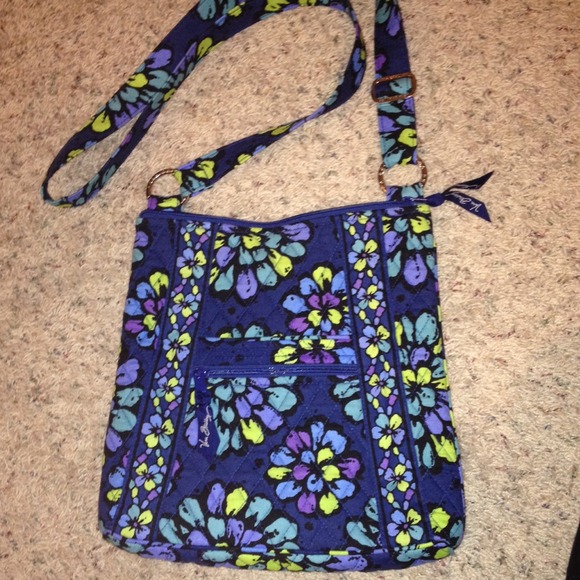 Vera Bradley Handbags - Vera Bradley Indigo Pop Hipster Bag *Bundle*