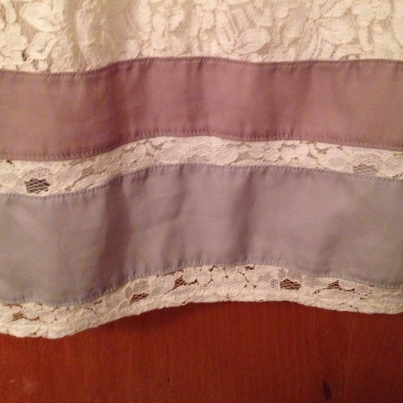 Lace American Eagle dress - Picture 3 of 4