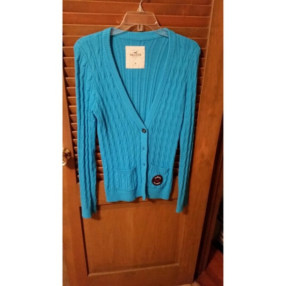 Hollister sweater