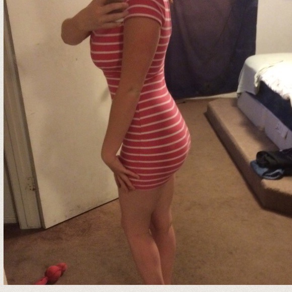 Super cute pink dress 😊