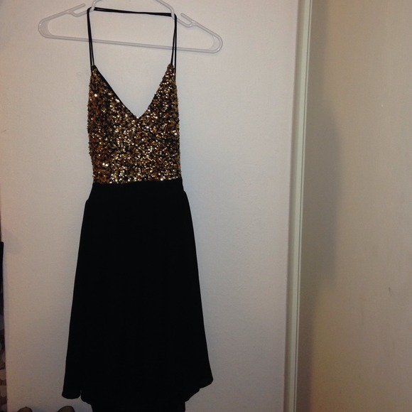 ❗️REDUCED❗️Nasty gal golden hour sequin dress