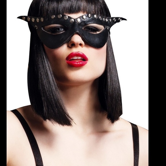 Cat Women Mask - Studded