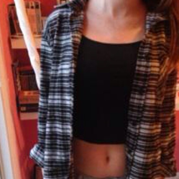 Brandy Melville black & white flannel