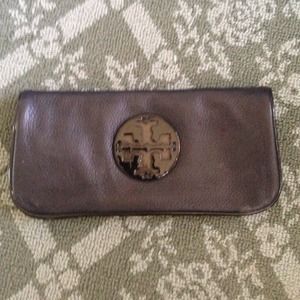 Tory Burch Blk leather clutch wallet