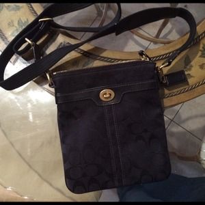 🔴SOLD🔴on Threadflip Coach