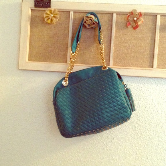 Teal purse with gold chain