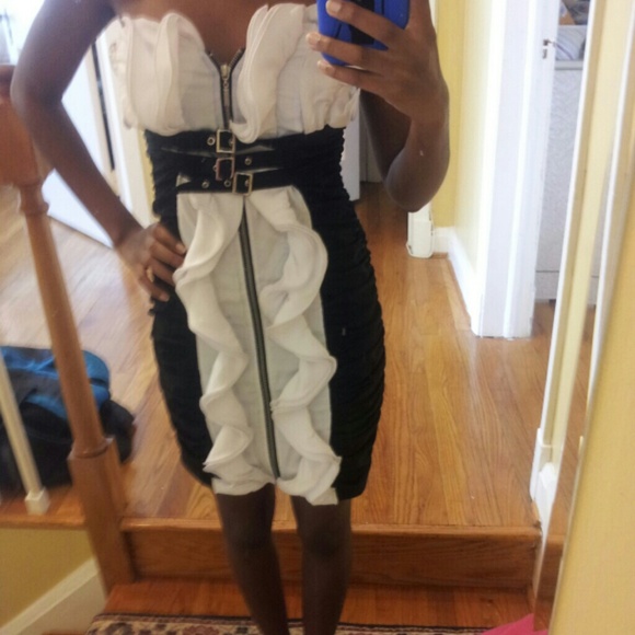 ❌SOLD❌Black and White Dress