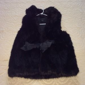 Steve Madden Sweaters - Steve Madden Faux Fur Vest (Small) Steve Madden Sweaters - Steve Madden Faux Fur Vest (Small)