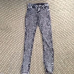 2 PAIRS JEANS BUNDLE