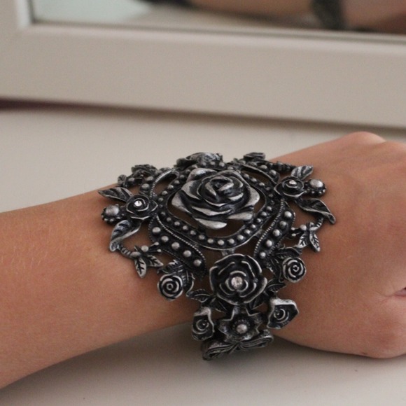 Victorian Inspired, Vintage Style Floral Bracelet