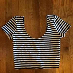 Short sleeve striped crop top