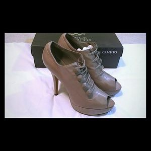 Vince Camuto heels fawn color 6.5 size.
