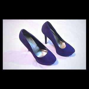 Jessica Simpson blue violet pumps 6.5 size. 5"