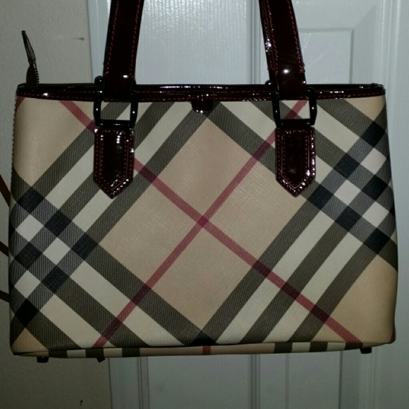 Burberry handbag like NEW!!! - Picture 2 of 2