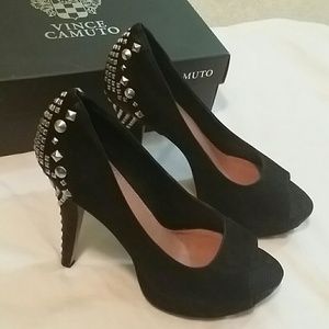 Vince Camuto black size 6.5. 5" heels 99% new