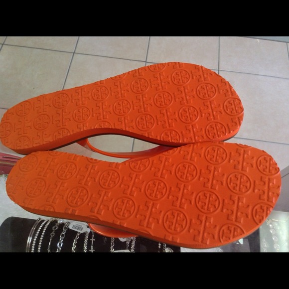 Authentic Tory Burch Adalia thong size 6 - Picture 3 of 4