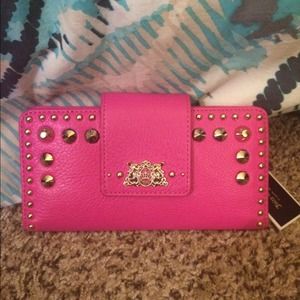CLOSET CLEAR OUT-Juicy couture wallet unused