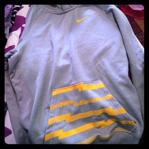 Nike hooded sweat shirt