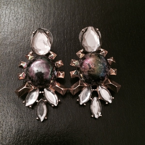 Precious gemstone earrings