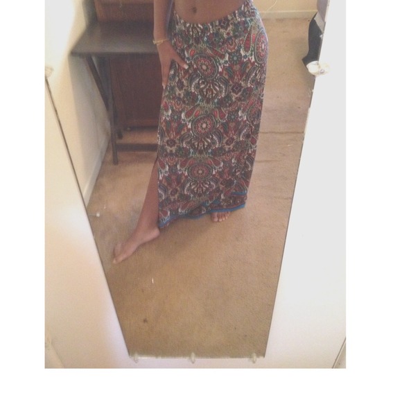 Large Tribal print maxi skirt w/ leg opening