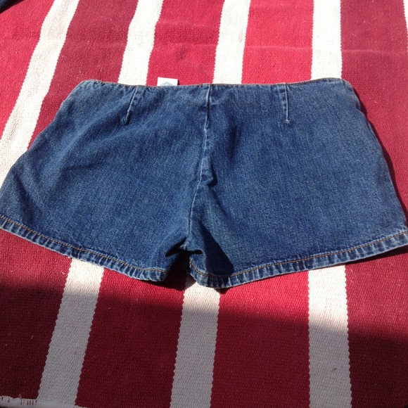 Calvin Klein denim shorts - Picture 2 of 3