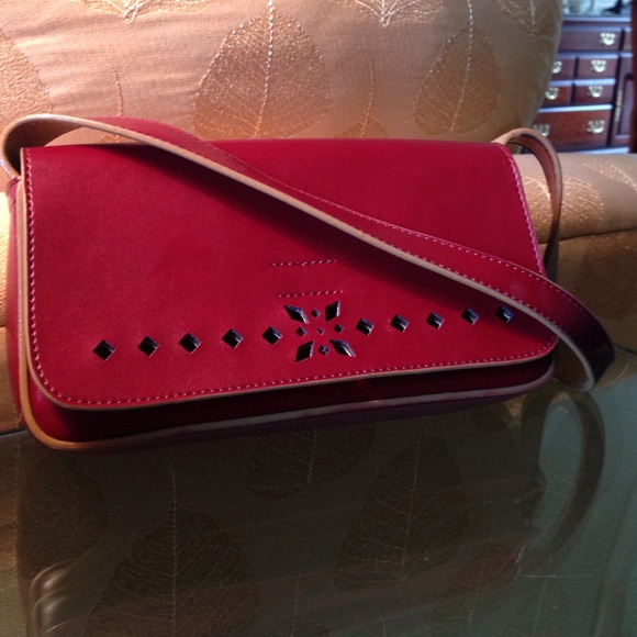 Mondani red purse!