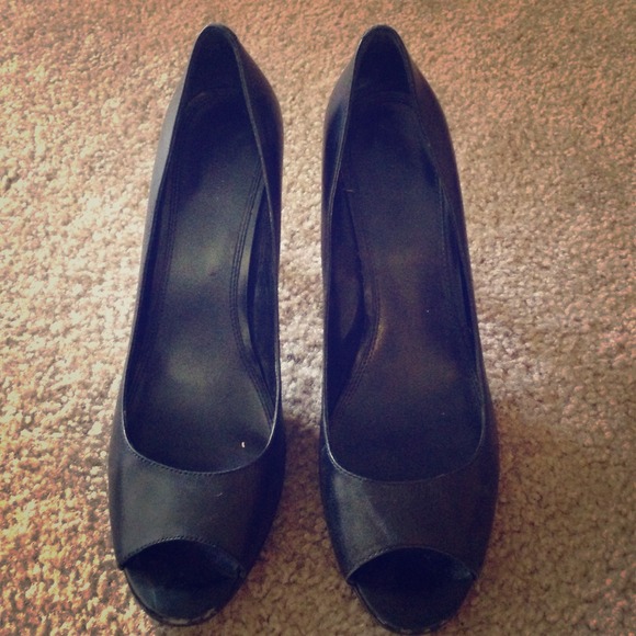 Black open toe Heels